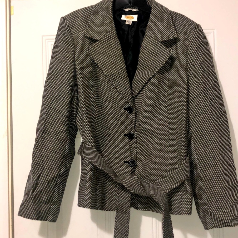 EUC Talbots Blazer Jacket with Belt. Size 18